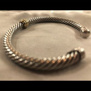 *SOLD* Authentic vintage David Yurman bracelet